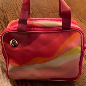 Travel cosmetic bag